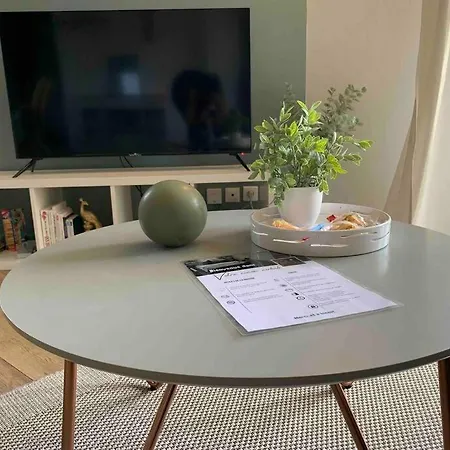 T2 Cosy Climatise 5 Min Aeroport Appartement *